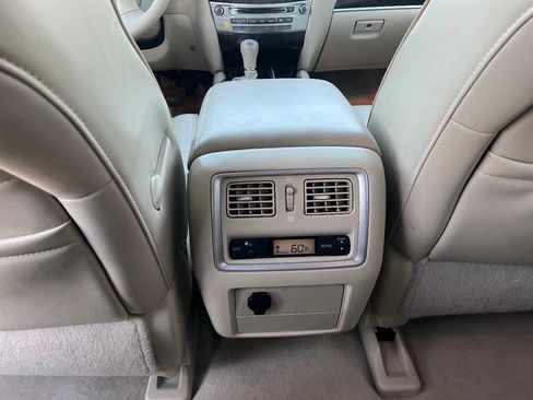 Used 2013 INFINITI JX35 AWD w/ Cargo Pkg image 38