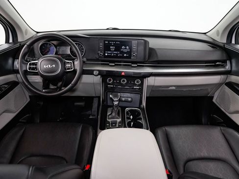 Certified 2024 Kia Carnival LX image 25