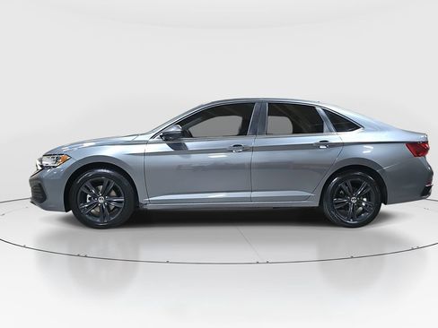 Used 2022 Volkswagen Jetta SE FWD image 8
