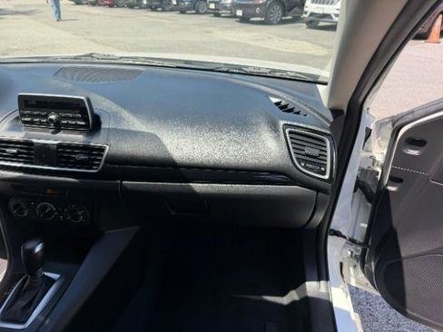 Used 2014 MAZDA MAZDA3 i Touring FWD image 35