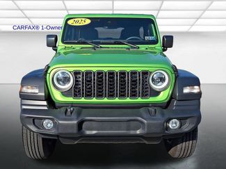 Used 2025 Jeep Wrangler Unlimited Sport AWD/4WD video 2