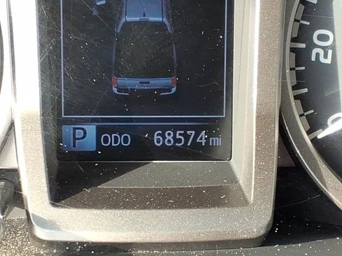 Used 2020 Toyota Tacoma SR5 image 30