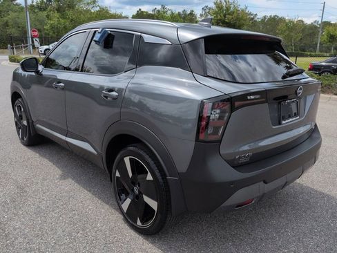 Used 2025 Nissan Kicks SR FWD image 7