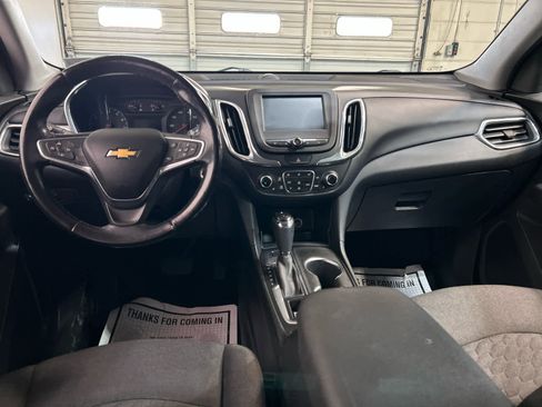 Used 2018 Chevrolet Equinox LT image 4