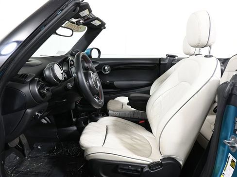 Used 2020 MINI Cooper S image 3