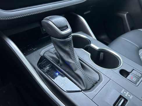 Used 2021 Toyota Highlander XSE image 27