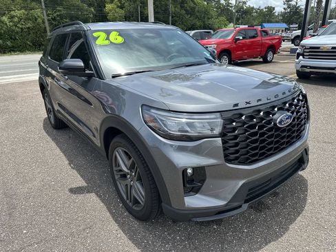 Used 2026 Ford Explorer ST-Line w/ ST-Line Street Pack RWD image 10