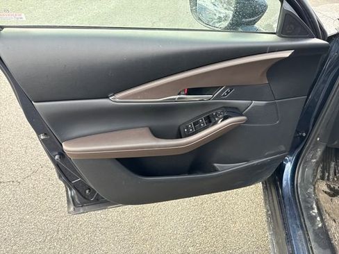 Used 2023 MAZDA CX-30 AWD 2.5 S w/ Premium Package image 17