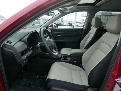Used 2025 Honda CR-V EX image 7