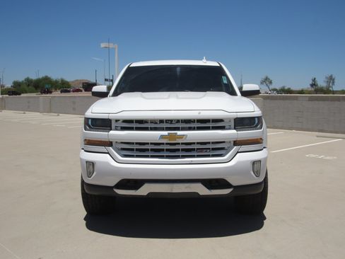 Used 2018 Chevrolet Silverado 1500 LT w/ All Star Edition AWD/4WD image 3