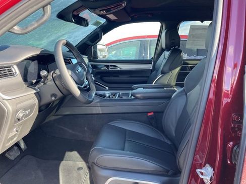 New 2026 Jeep Grand Wagoneer Limited image 11