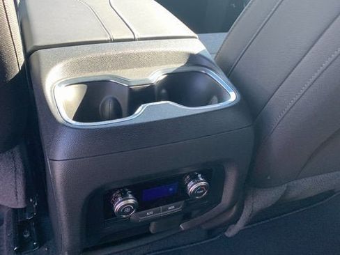 New 2026 GMC Acadia Elevation image 15