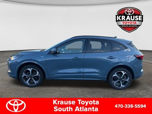 Used 2023 Ford Escape ST-Line Select AWD/4WD image 4