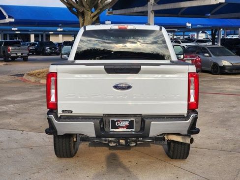 Used 2025 Ford F250 XLT w/ FX4 Off-Road Package image 13