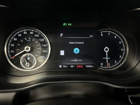 Used 2025 Genesis G70 3.3T Advanced w/ Sport Prestige Package image 23