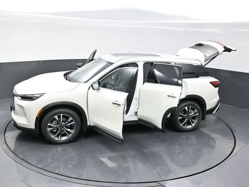 Used 2025 INFINITI QX60 Luxe w/ Cargo Package image 45