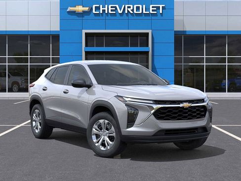 New 2026 Chevrolet Trax LS image 7