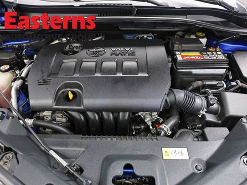 Used 2021 Toyota C-HR XLE FWD image 7