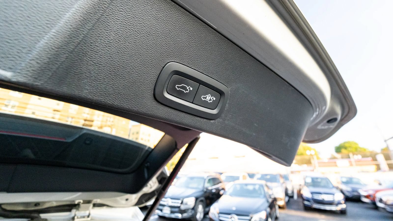 Used 2019 Volvo XC40 T5 Inscription AWD/4WD image 23