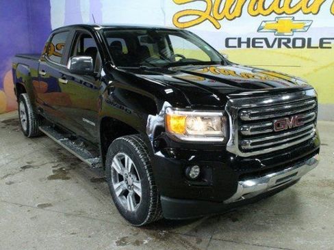 Used 2015 GMC Canyon SLT image 2