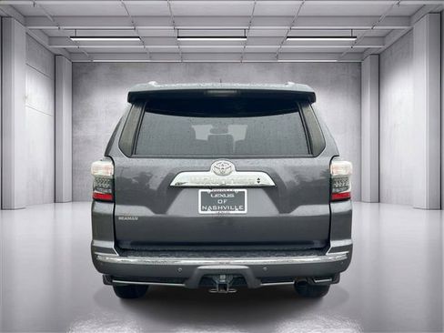 Used 2017 Toyota 4Runner Limited AWD/4WD image 4