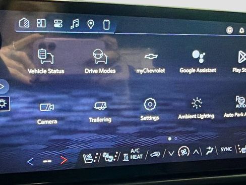 New 2026 Chevrolet Equinox EV RS w/ Active Safety Package 3 AWD/4WD image 16