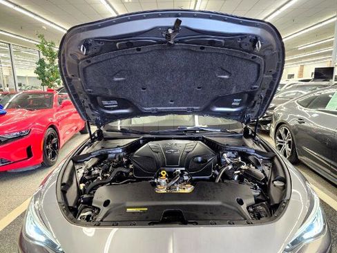 Used 2019 INFINITI Q60 3.0t Luxe w/ Essential Package image 36