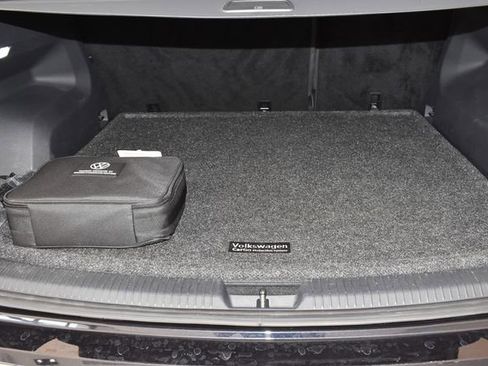 Used 2024 Volkswagen Atlas Cross Sport SEL R-Line AWD/4WD image 14