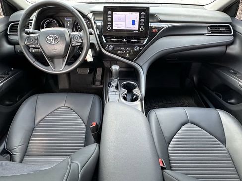Used 2024 Toyota Camry SE FWD image 9