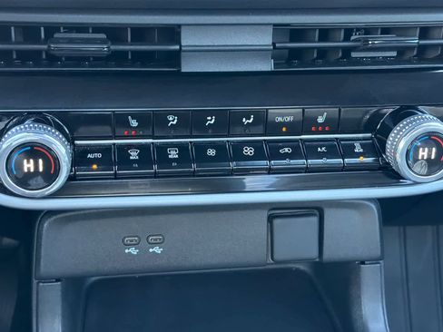 Used 2024 Honda Prologue Touring image 23