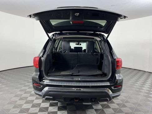 Used 2020 Nissan Pathfinder Platinum FWD image 45