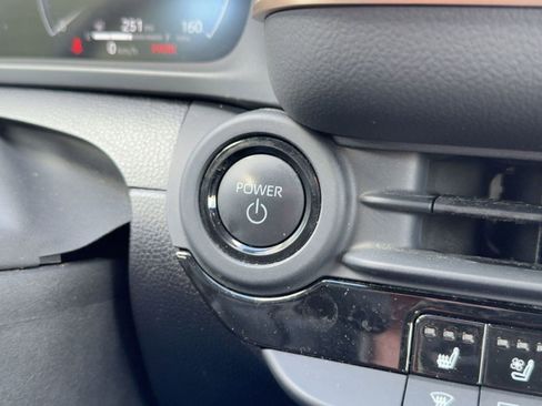 Used 2024 Toyota Crown Limited image 16