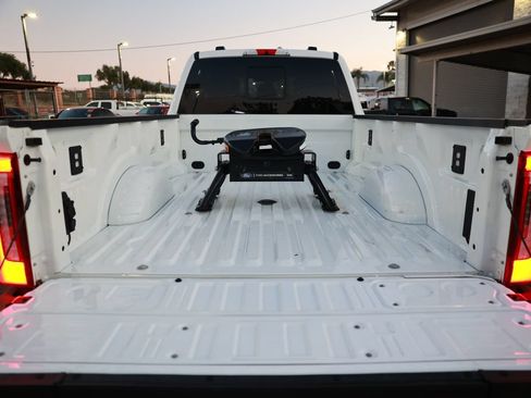 Used 2025 Ford F450 Platinum w/ FX4 Off-Road Package AWD/4WD image 40