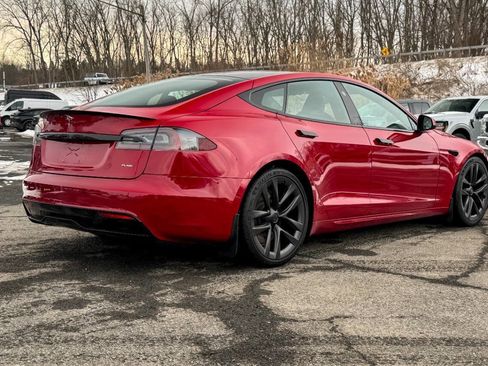 Used 2021 Tesla Model S Plaid image 3