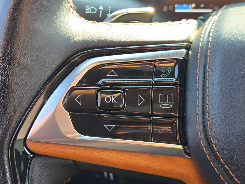 Certified 2023 Jeep Grand Cherokee L Summit AWD/4WD image 37