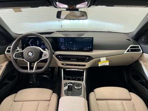 Used 2025 BMW 330i xDrive Sedan w/ M Sport Package AWD/4WD image 14