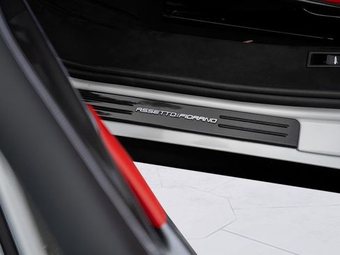 Used 2022 Ferrari SF90 Spider image 44