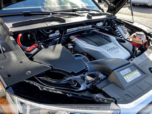 Used 2018 Audi SQ5 Prestige w/ Prestige Package image 12