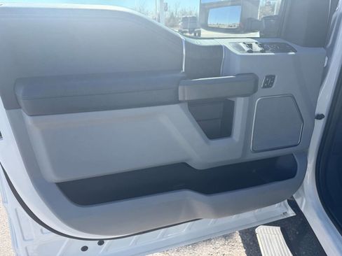 Used 2022 Ford F350 Limited image 19