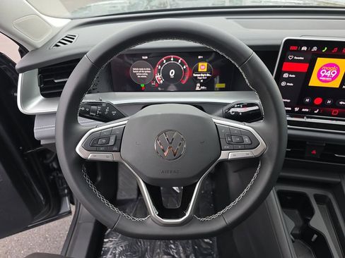 New 2026 Volkswagen Tiguan SE image 20