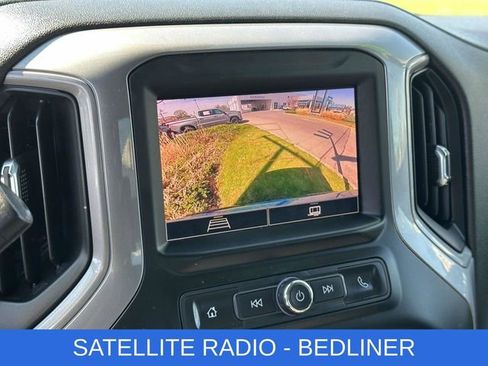 Used 2022 Chevrolet Silverado 1500 Custom AWD/4WD image 4