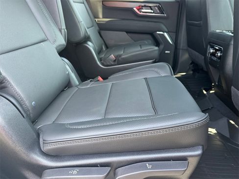New 2026 GMC Yukon Denali w/ LPO, Floor Liner Package image 16