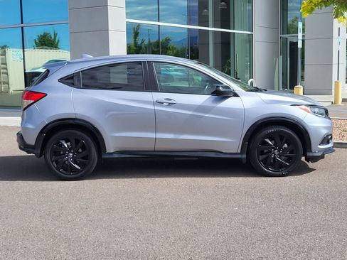 Used 2022 Honda HR-V Sport image 4
