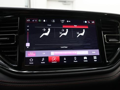Used 2022 Dodge Durango R/T w/ Trailer Tow Group IV AWD/4WD image 57