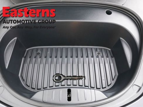 Used 2023 Tesla Model 3 Standard Range image 7