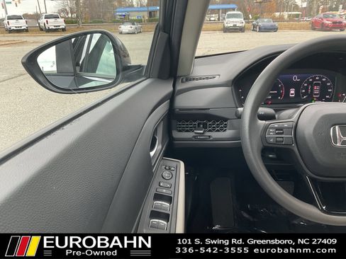 Used 2024 Honda Accord EX image 14