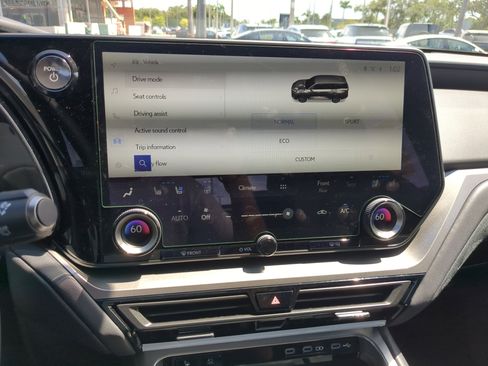 New 2026 Lexus TX 500h AWD image 21