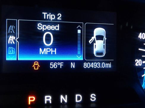 Used 2017 Ford Edge SE image 16