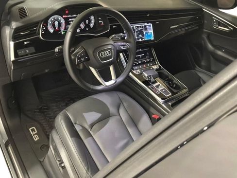 Used 2025 Audi Q8 Premium w/ Convenience Package AWD/4WD image 13