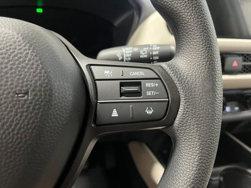 New 2026 Honda HR-V LX image 17